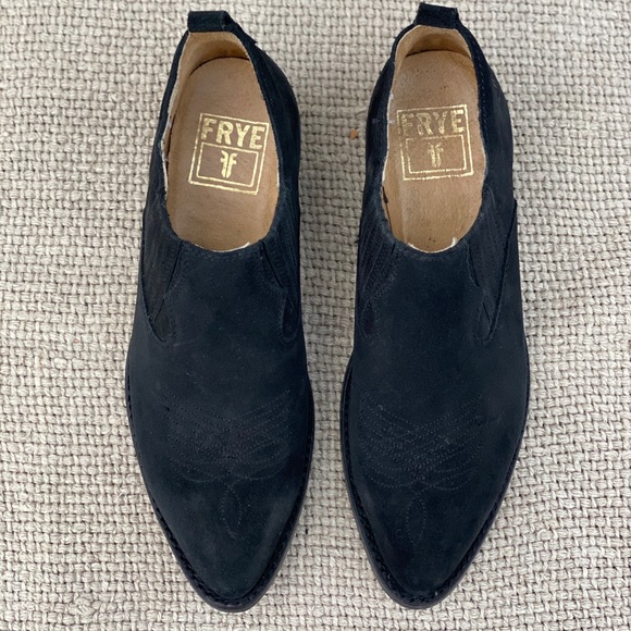 Frye Billy round toe black suede shooties - Picture 9 of 12